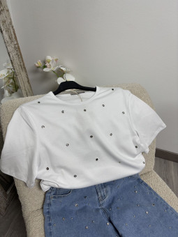 CAMISETA TACHUELAS