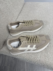 DEPORTIVAS BEYGE