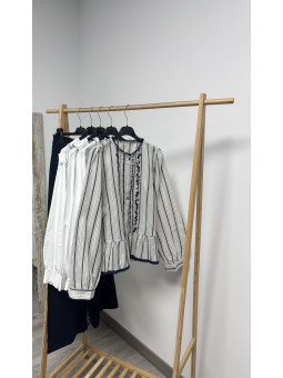 BLUSA PERFORADA