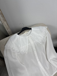 BLUSA BLANCA CUELLO BOBO