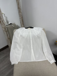 BLUSA BLANCA CUELLO BOBO